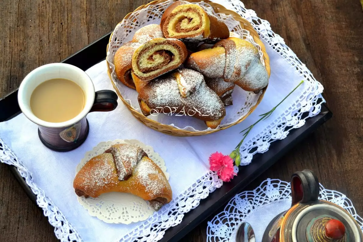 Hörnchen mit Kakao - 2 Rezepte | Bonapeti.de