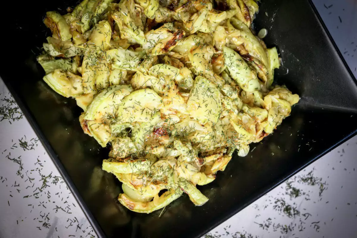 Der einfachste und leckerste Zucchinisalat - Rezept | Bonapeti.de