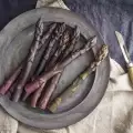 Wie schält und putzt man Spargel?