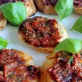 Bruschetta mit Tomatenpesto