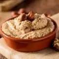 Haselnuss Tahini - Vorteile und Verwendung