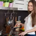 Wie man in einer kleinen Küche organisiert und kocht