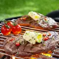 Wie wird ein Grill gereinigt?