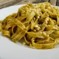 Tagliatelle mit Pesto Genovese