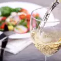 Warum reichert sich mancher Wein mit Kohlensäure an?