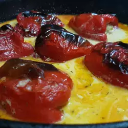 Gefüllte Paprika mit Hackfleisch und Joghurt