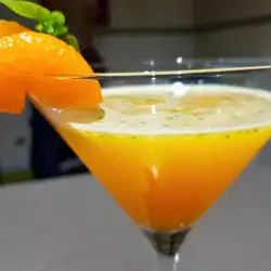 Sommer-Cocktail mit Minze
