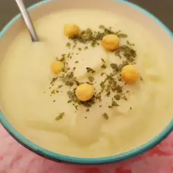 Suppe mit Blumenkohl ohne Fleisch
