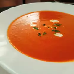 Tomatensuppe mit Sahne