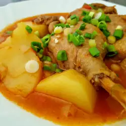 Enteneintopf mit Kartoffeln und frischem Knoblauch