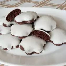 Kakao Lebkuchen mit weißem Zuckerguss