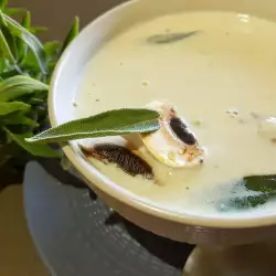 Suppen und Brühen mit Salbei