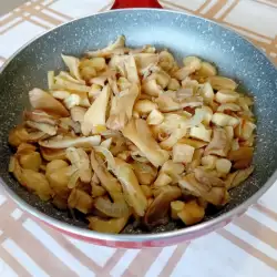 Austernseitlinge mit Knoblauch, Olivenöl und Sojasoße