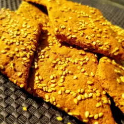 Cracker mit Honig und Sesam Tahini