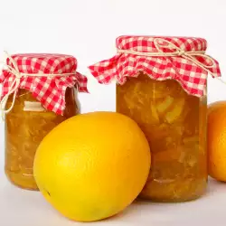 Marmelade aus Orangenschalen