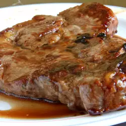 Steaks im Ofen mit Sojasoße