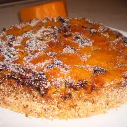 Kürbis Pie mit getrockneten Früchten