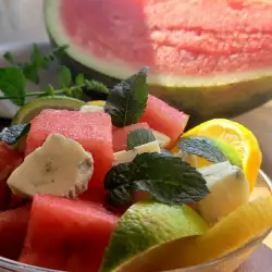Sommerfruchtsalat mit Wassermelone