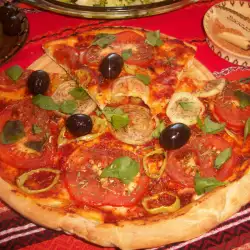 Pizza mit Basilikum
