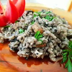 Reis Gericht mit Eiern ohne Fleisch