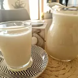 Selbstgemachte Reismilch