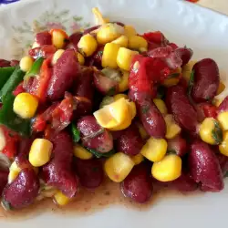 Salat mit Kidneybohnen und Mais