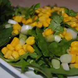 Grüner Salat mit Petersilie