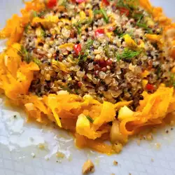 Warmer Salat mit Quinoa und Karotten