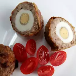 Hackfleisch mit Eiern