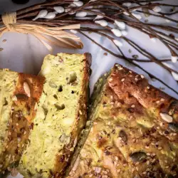 Saftiger herzhafter Kuchen mit Zucchini