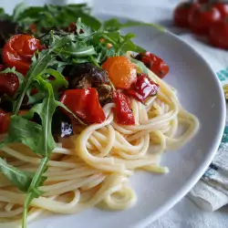 Spaghetti mit Gemüse zum Abendessen
