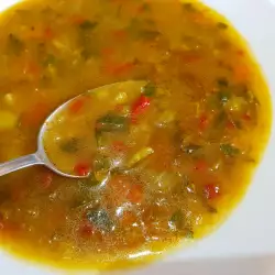Suppe mit Paprika ohne Fleisch