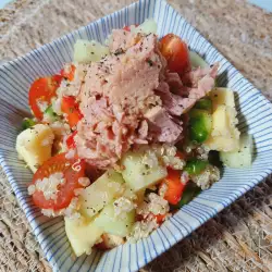 Gesunder Salat mit Quinoa