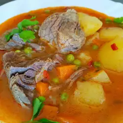 Rindfleisch mit Kartoffeln und Paprika
