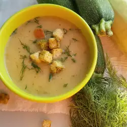 Suppe mit Zucchini
