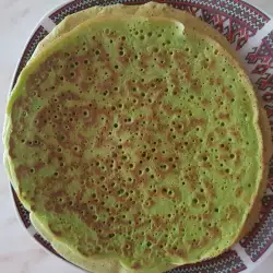 Grüne Pfannkuchen mit Spinat