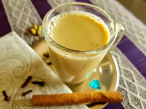 Indischer Masala Chai