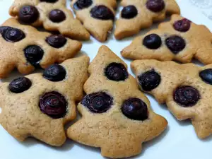 Mandeltannenbäume mit Heidelbeeren