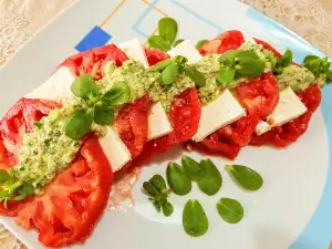 Caprese Salat mit Portulak Pesto