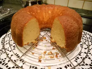 Reichhaltiger Buttercake mit Frischkäse