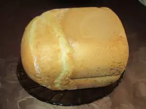 Einfaches Brot im Backautomat