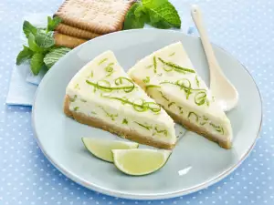 Cheesecake mit Limetten und Pistazien