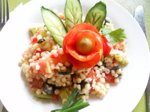 Knoblauchsalat mit Couscous