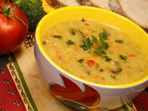 Spanische Hähnchensuppe