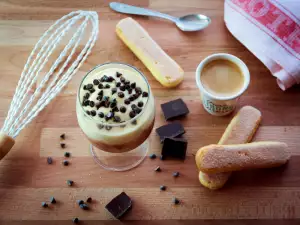 Wie macht man Schokoladentropfen für Kuchen?