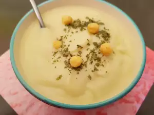 Kindersuppe mit Blumenkohl