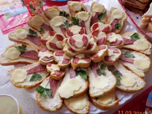 Sandwiches mit Blumen zum Kindergeburtstag