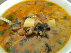 Pilzsuppe mit Lauch und Kartoffeln