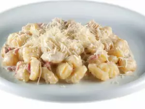 Gnocchi mit Bacon und Sahne