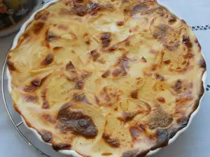 Französisches Gratin mit Käse und Sahne